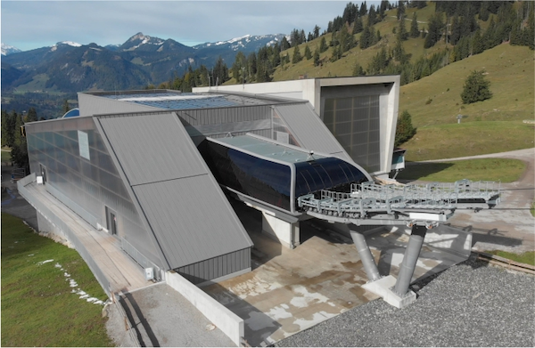 Nebelhorn Bahn Blechfassade Metalldach